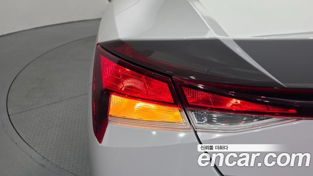 Hyundai AVANTE 2021 — photo 9
