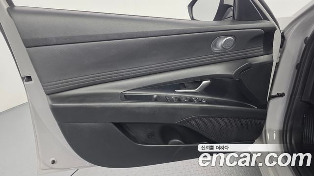 Hyundai AVANTE 2021 — photo 14