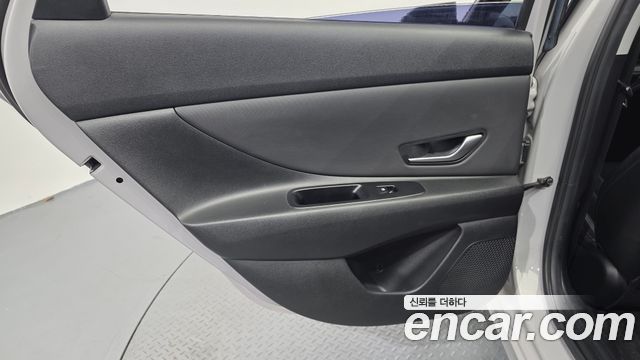Hyundai AVANTE 2021 — photo 15