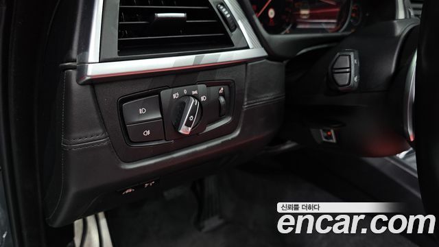 BMW 4-Series 2020 — photo 18