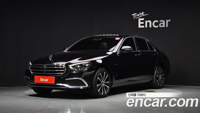 Mercedes-Benz E-Class 2021 — photo 1