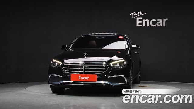 Mercedes-Benz E-Class 2021 — photo 3