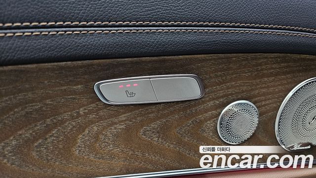Mercedes-Benz E-Class 2021 — photo 34