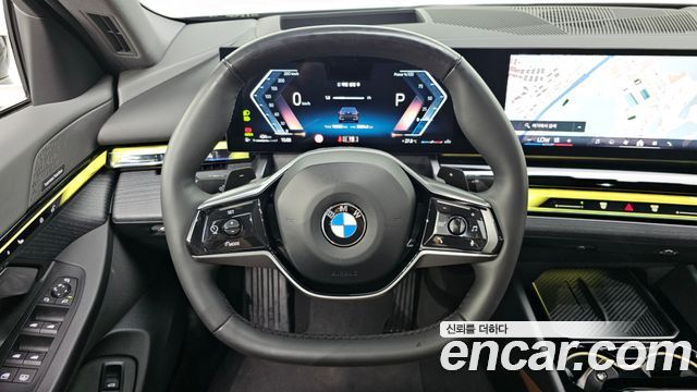 BMW 5-Series 2024 — photo 13