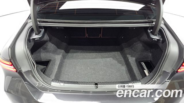 BMW 5-Series 2024 — photo 16
