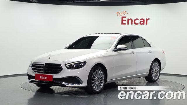 Mercedes-Benz E-Class 2021 — photo 1