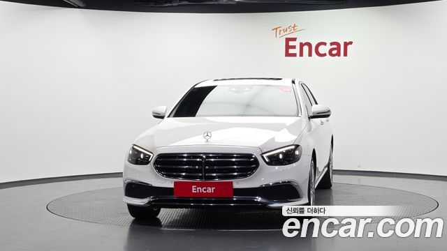 Mercedes-Benz E-Class 2021 — photo 3