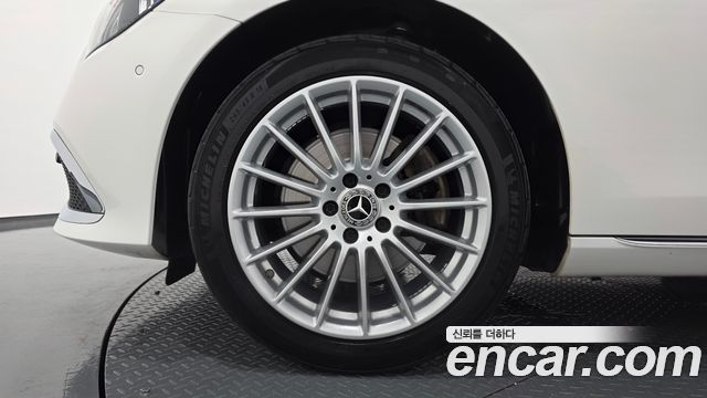 Mercedes-Benz E-Class 2021 — photo 5