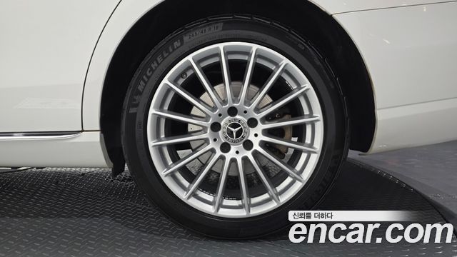 Mercedes-Benz E-Class 2021 — photo 7