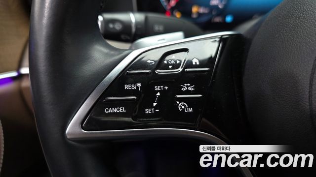 Mercedes-Benz E-Class 2021 — photo 31