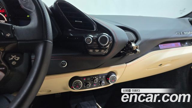 Ferrari 488 2018 — photo 23
