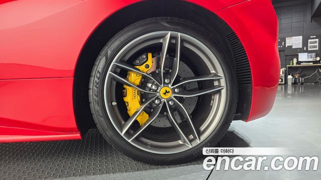 Ferrari 488 2018 — photo 7