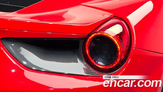 Ferrari 488 2018 — photo 9