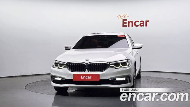 BMW 5-Series 2020 — photo 3