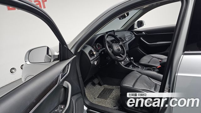 Audi Q3 2013 — photo 13