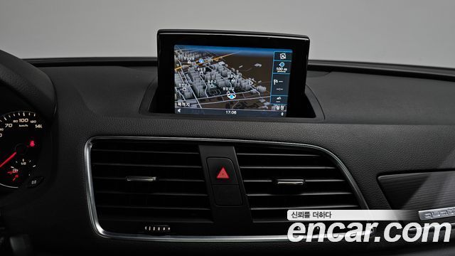 Audi Q3 2013 — photo 20