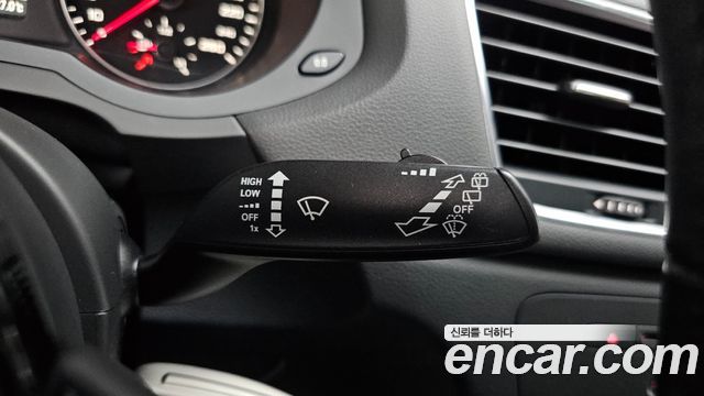 Audi Q3 2013 — photo 29