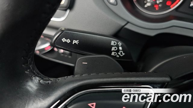 Audi Q3 2013 — photo 31