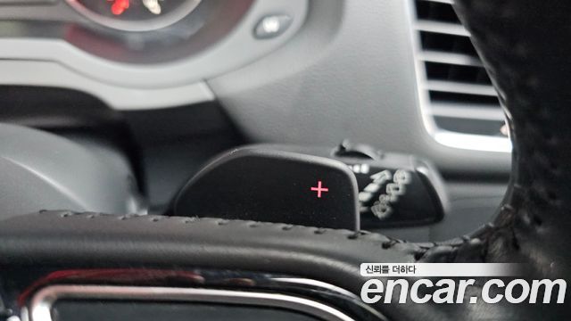 Audi Q3 2013 — photo 32