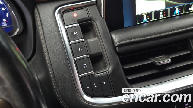 Chevrolet Korea Tahoe 2022 — photo 12