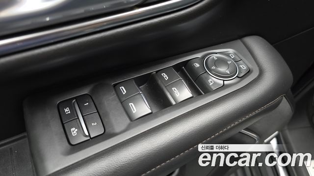 Chevrolet Korea Tahoe 2022 — photo 29