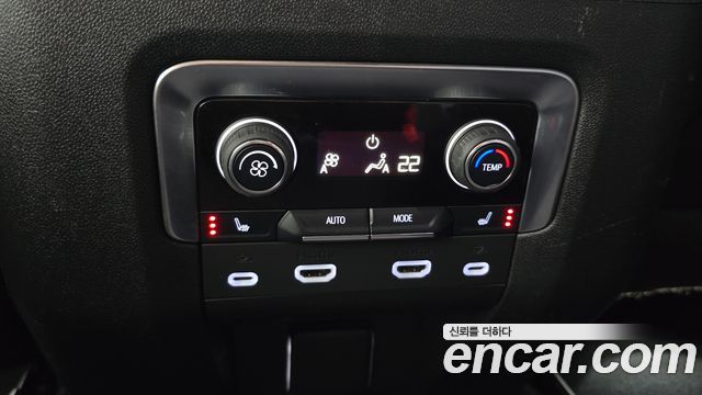Chevrolet Korea Tahoe 2022 — photo 33