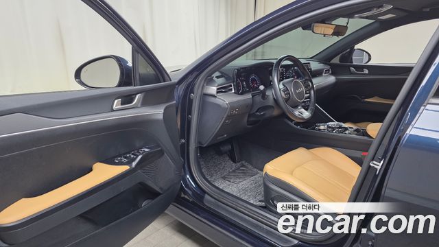 Kia K5 2023 — photo 13