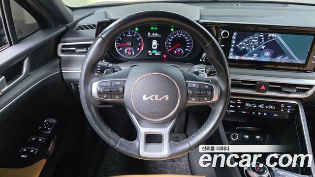 Kia K5 2023 — photo 20