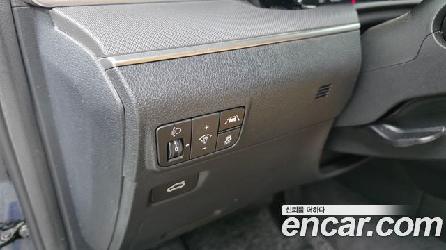Kia K5 2023 — photo 23