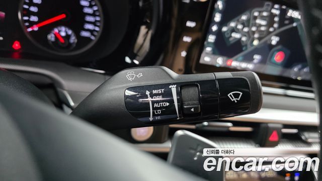 Kia K5 2023 — photo 24