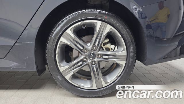 Kia K5 2023 — photo 7