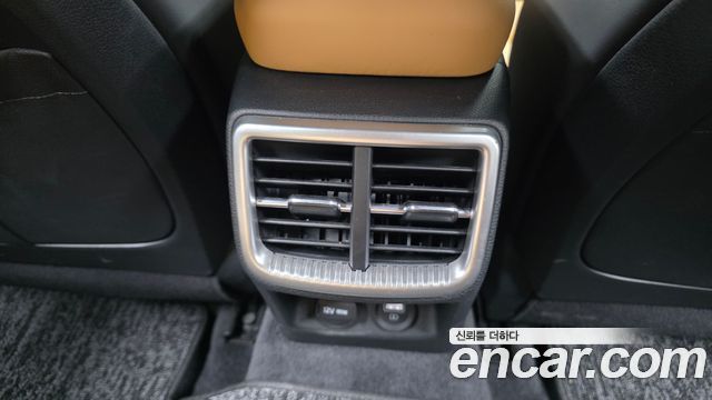 Kia K5 2023 — photo 28