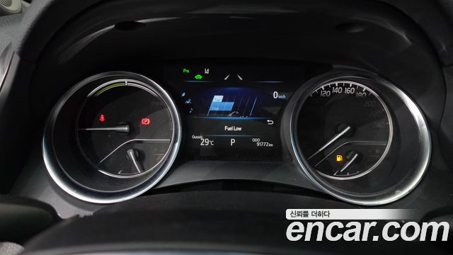 Toyota Camry 2018 — photo 11