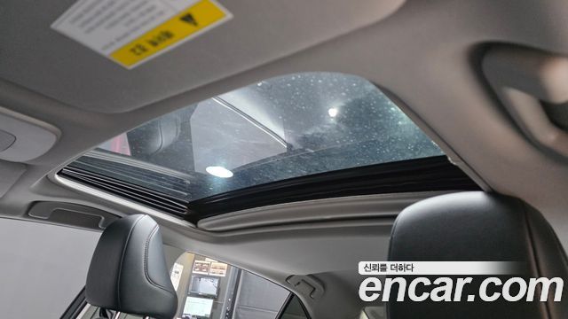 Toyota Camry 2018 — photo 21