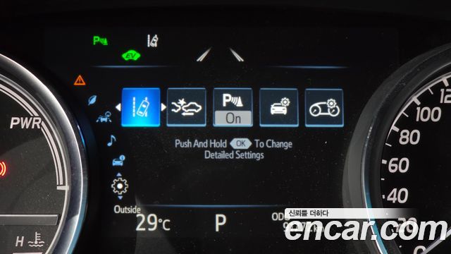 Toyota Camry 2018 — photo 23