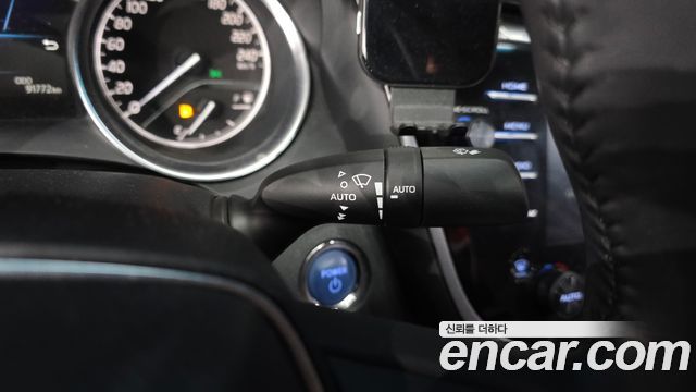 Toyota Camry 2018 — photo 26
