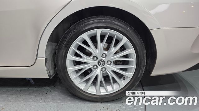 Toyota Camry 2018 — photo 7