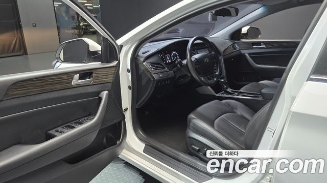 Hyundai Sonata 2015 — photo 13