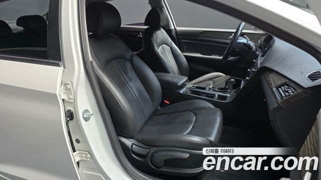 Hyundai Sonata 2015 — photo 18