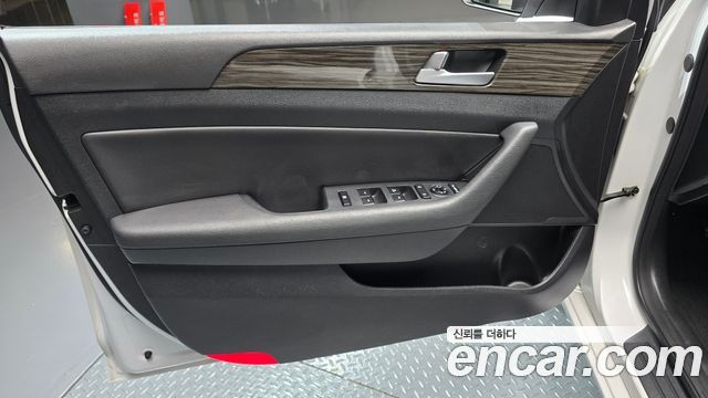 Hyundai Sonata 2015 — photo 14