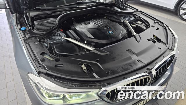 BMW Gran Turismo 2020 — photo 6