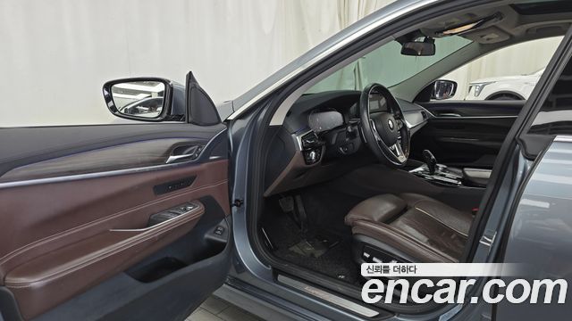BMW Gran Turismo 2020 — photo 10