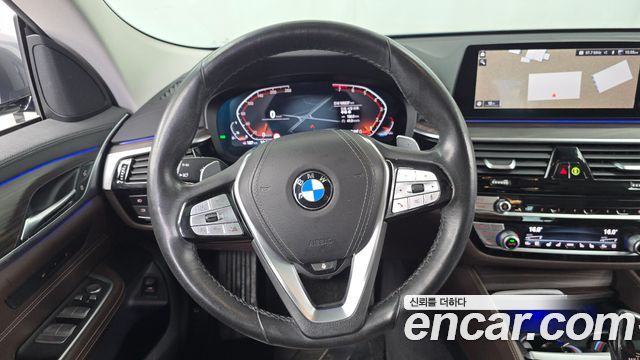BMW Gran Turismo 2020 — photo 13