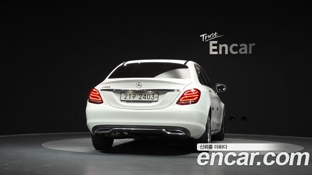 Mercedes-Benz C-Class 2017 — photo 4