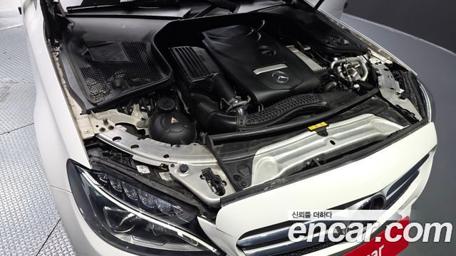 Mercedes-Benz C-Class 2017 — photo 6