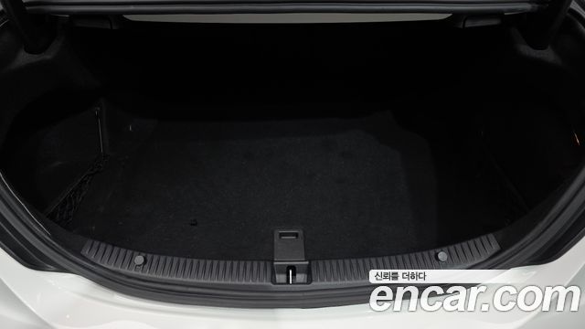 Mercedes-Benz C-Class 2017 — photo 20