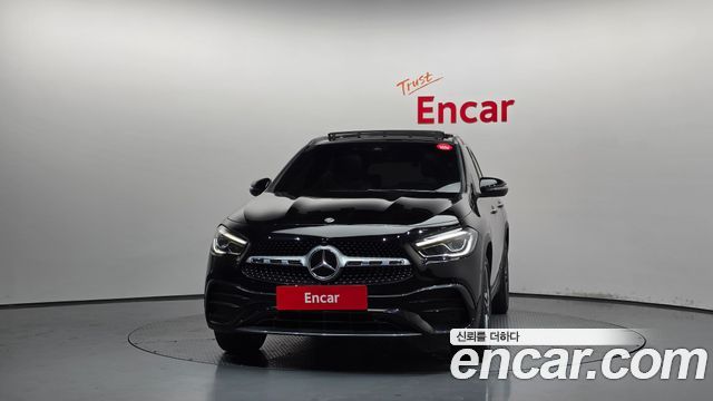 Mercedes-Benz GLA-Class 2020 — photo 3