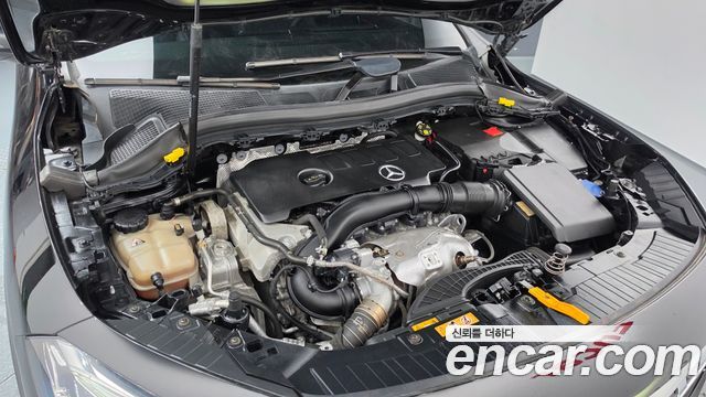 Mercedes-Benz GLA-Class 2020 — photo 6