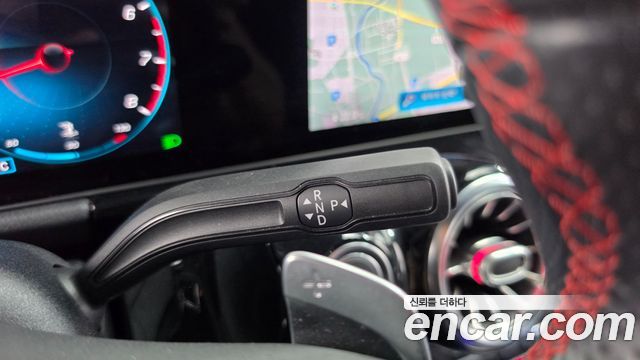 Mercedes-Benz GLA-Class 2020 — photo 9