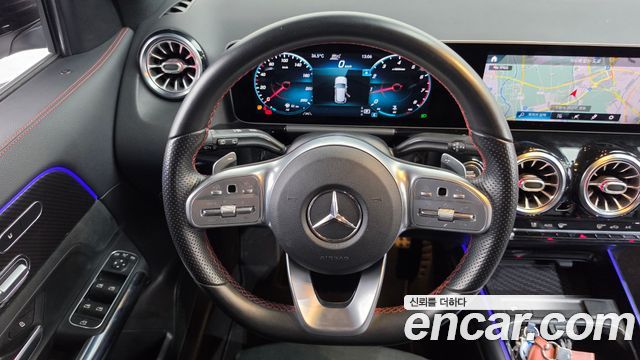 Mercedes-Benz GLA-Class 2020 — photo 13